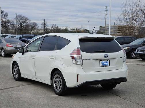 2015 Toyota Prius v Three