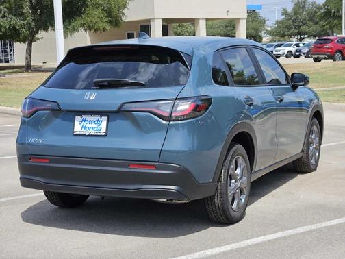 2026 Honda HR-V LX