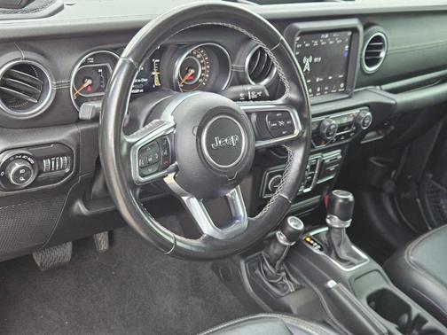 2021 Jeep Gladiator Overland