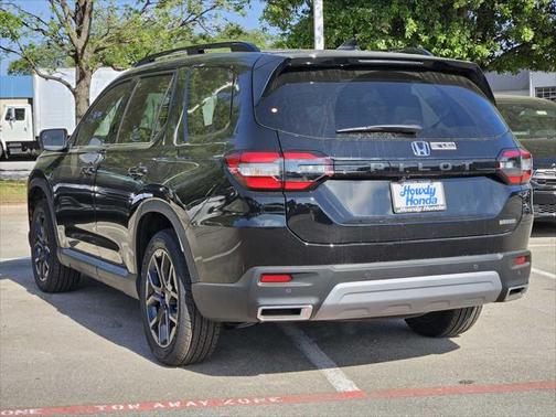 2025 Honda Pilot TOURING+