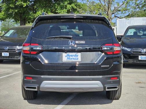 2025 Honda Pilot TOURING+