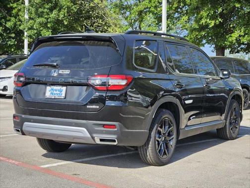 2025 Honda Pilot TOURING+