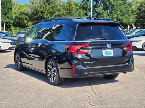 Crystal Black Pearl 2026 Honda Odyssey Elite