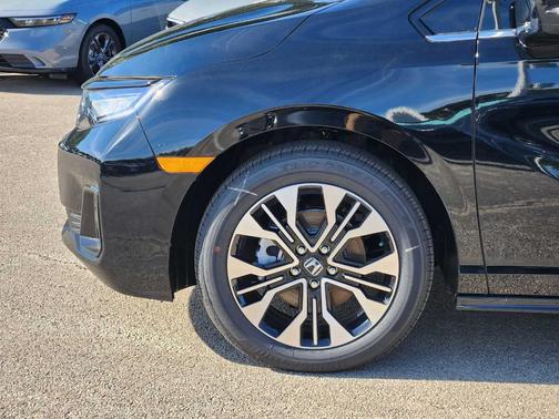 Crystal Black Pearl 2026 Honda Odyssey Elite