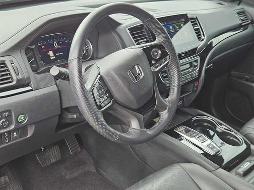 2023 Honda Passport Elite