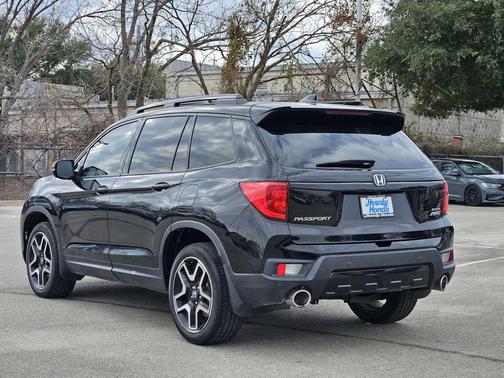 2023 Honda Passport Elite