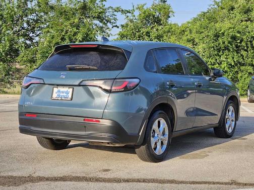 2023 Honda HR-V LX