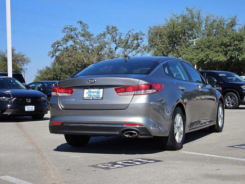 2018 Kia Optima LX