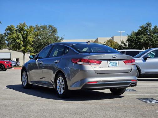 2018 Kia Optima LX