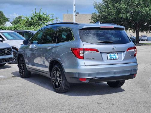 Lunar Silver Metallic 2021 Honda Pilot Special Edition