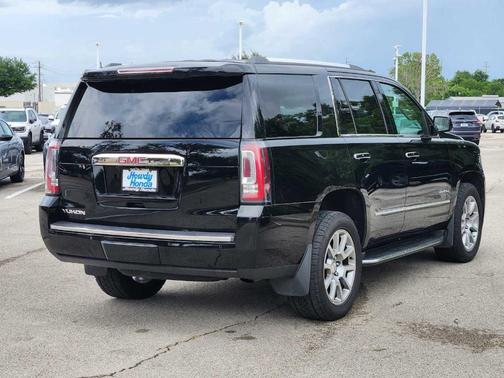 Onyx Black 2017 GMC Yukon Denali