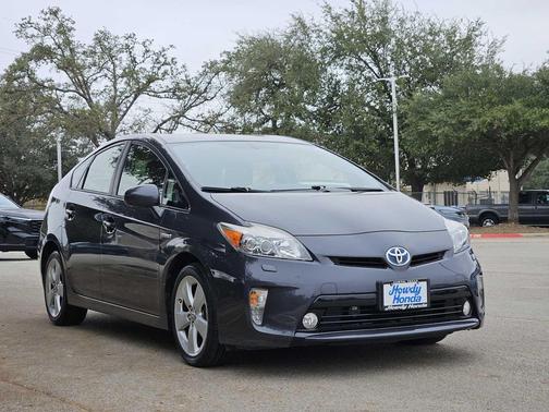 2014 Toyota Prius Five