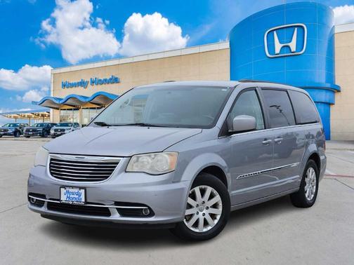 2014 Chrysler Town & Country Touring