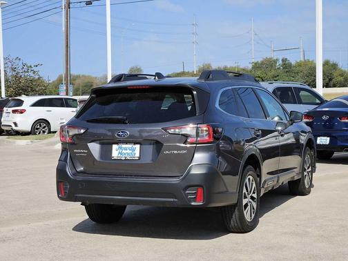 2022 Subaru Outback Premium