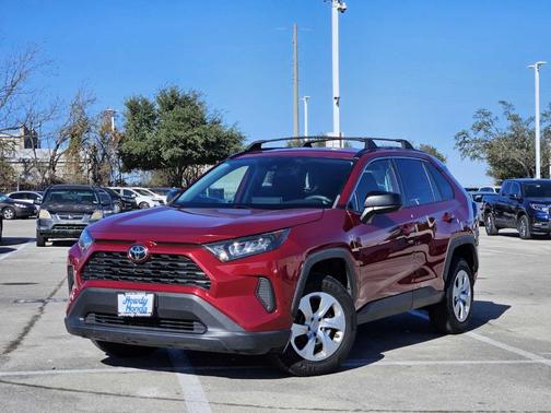 2020 Toyota RAV4 LE
