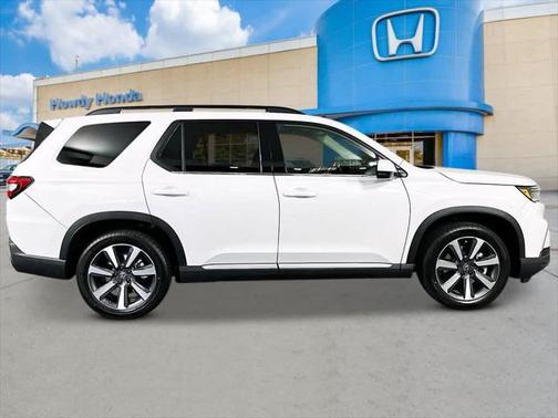 2025 Honda Pilot Touring