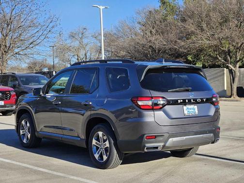 Modern Steel Metallic 2026 Honda Pilot EX-L