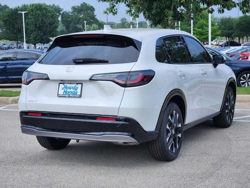 Platinum White Pearl 2026 Honda HR-V EX-L