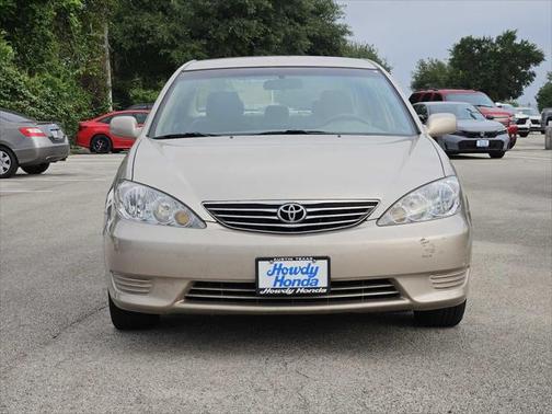 2005 Toyota Camry LE
