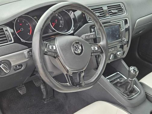 2016 Volkswagen Jetta 1.8T Sport