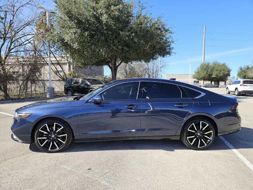 2025 Honda Accord Hybrid Touring