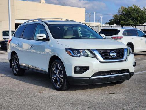 2020 Nissan Pathfinder Platinum