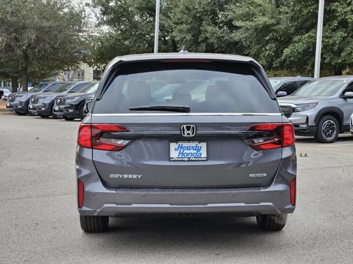 Modern Steel Metallic 2026 Honda Odyssey Touring
