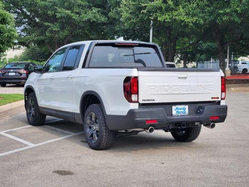 Platinum White Pearl 2026 Honda Ridgeline TrailSport