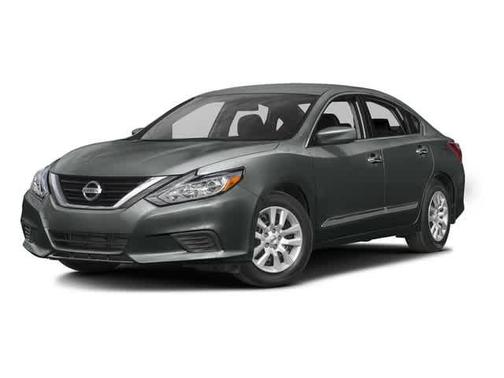 Gun Metallic 2016 Nissan Altima 2.5 SV