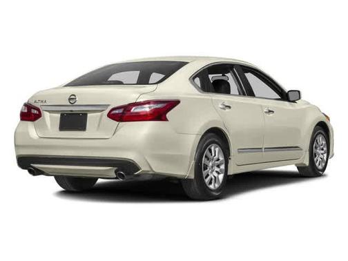 Gun Metallic 2016 Nissan Altima 2.5 SV