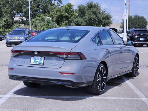 2025 Honda Accord Hybrid Touring