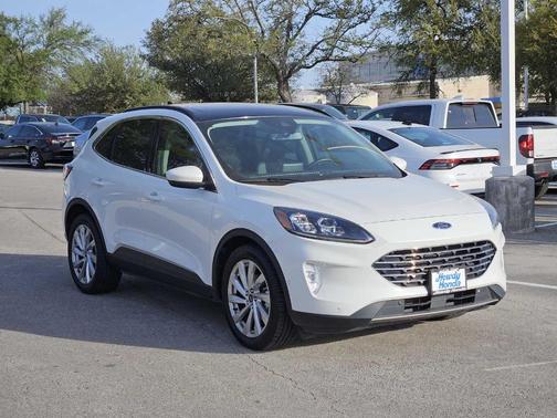 2021 Ford Escape Titanium Hybrid