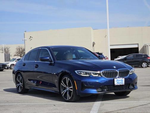 2019 BMW 330 i