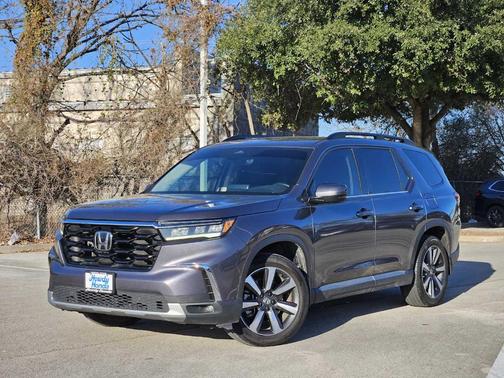 2024 Honda Pilot Touring