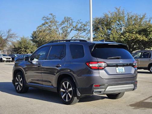 2024 Honda Pilot Touring