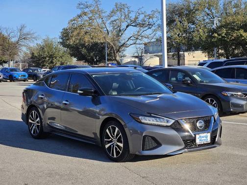 2021 Nissan Maxima SV