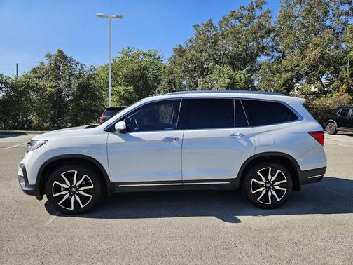 2020 Honda Pilot Touring 8-Passenger