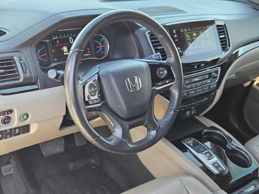 2020 Honda Pilot Touring 8-Passenger