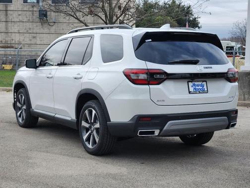 2025 Honda Pilot Elite