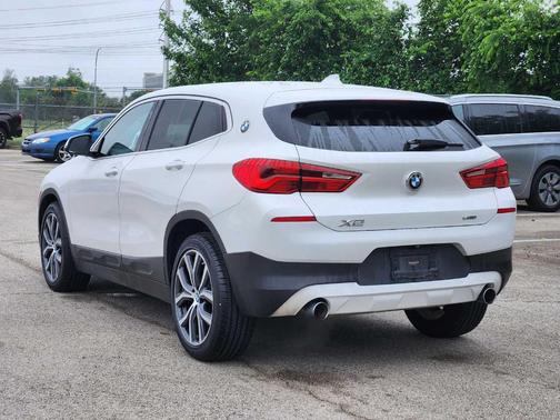 Mineral White Metallic 2018 BMW X2 sDrive28i