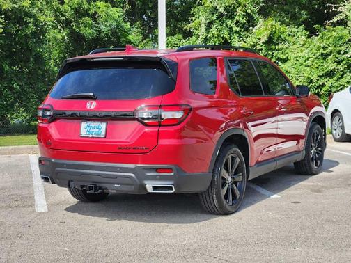 Radiant Red Metallic II 2025 Honda Pilot Black Edition