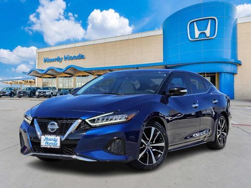 2022 Nissan Maxima SV