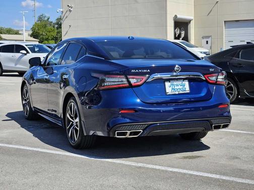 2022 Nissan Maxima SV