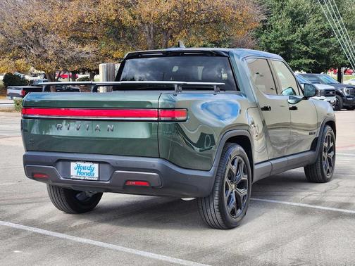 2025 Rivian R1T Adventure