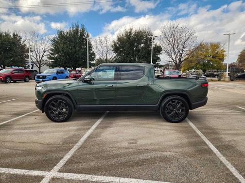 2025 Rivian R1T Adventure