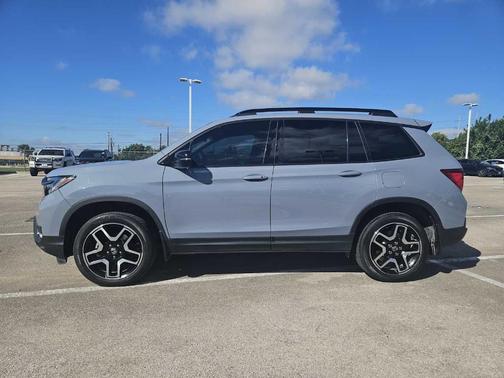 2023 Honda Passport Elite