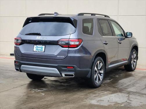 2025 Honda Pilot Touring