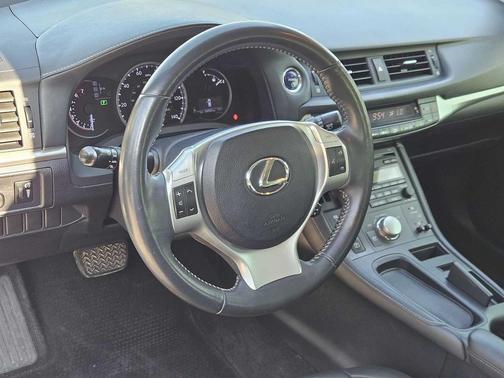 2013 Lexus CT 200h Base
