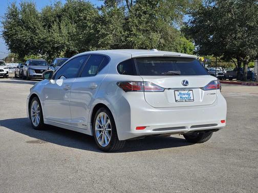 2013 Lexus CT 200h Base