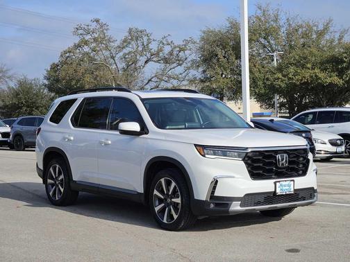 2023 Honda Pilot Touring